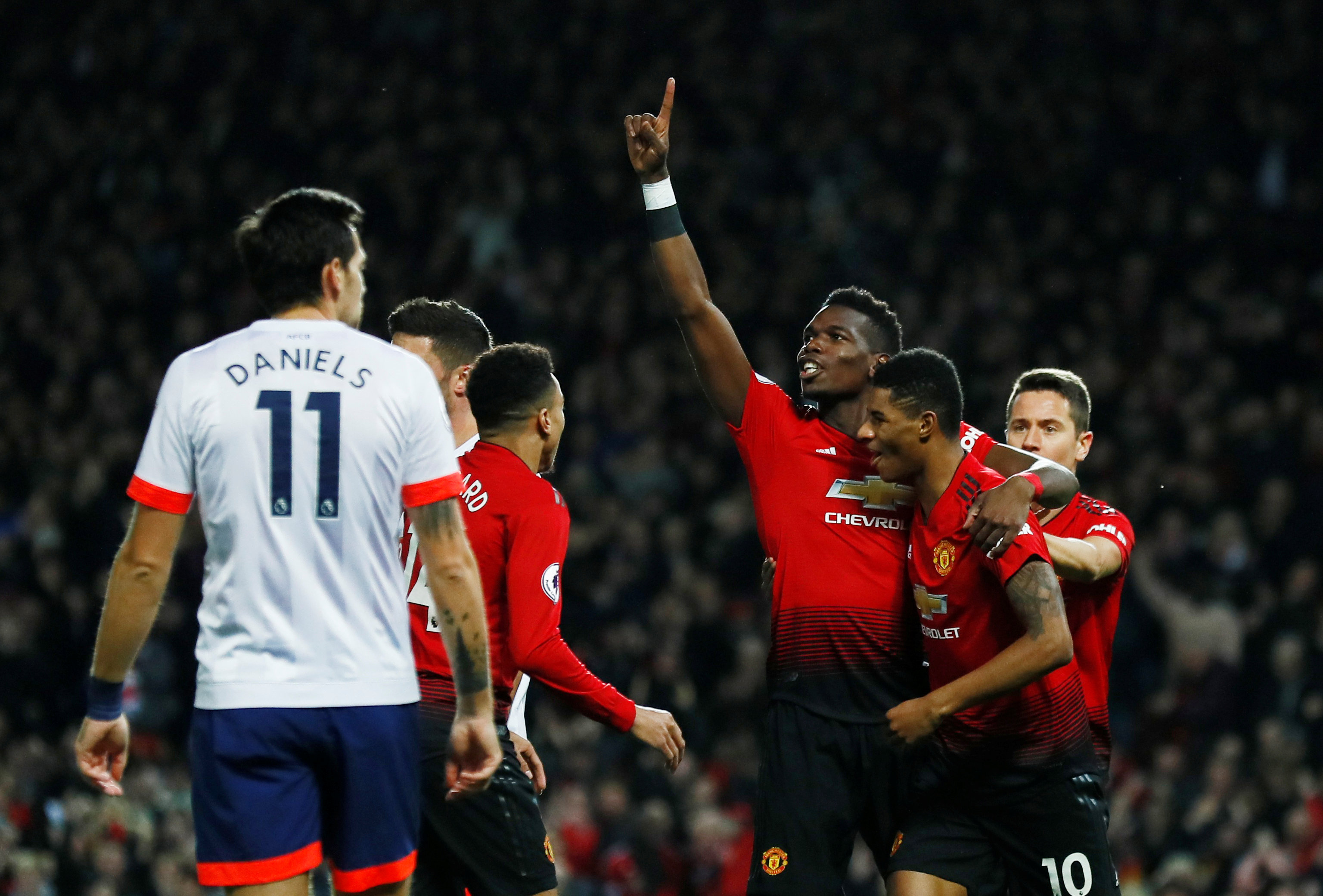 更为球队带 更为球队带